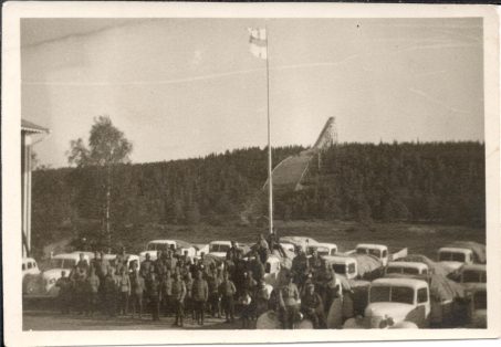 ⁠Pöyliövaaran hyppyrimäki 1937-44, oli tuolloin Suomen suurin, mäkiennätys 74 m Lauri Pietikäinen